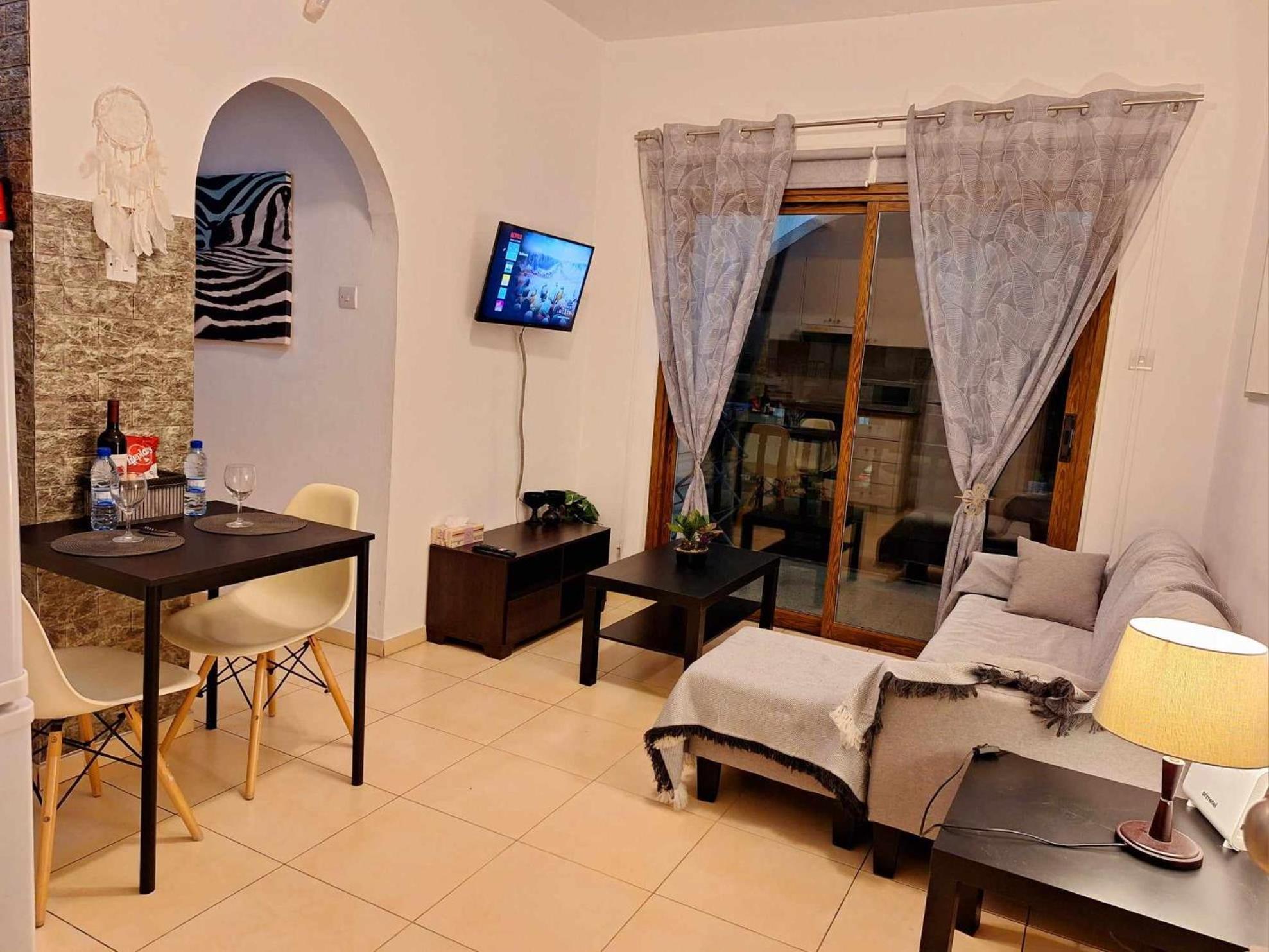 Kato Paphos Apt 400M To The Beach Exterior photo