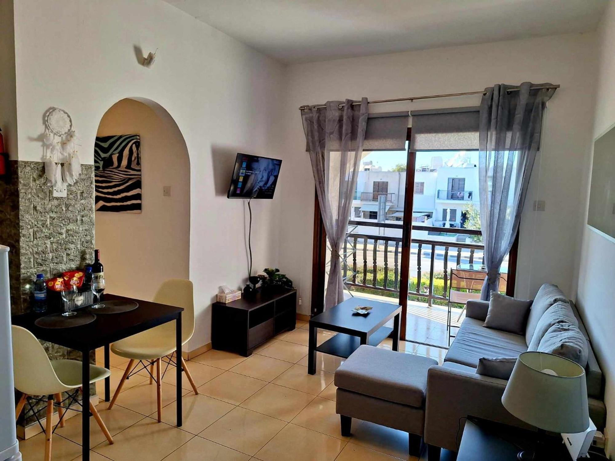 Kato Paphos Apt 400M To The Beach Room photo